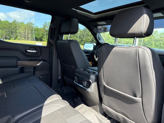 Used 2022 Chevrolet Silverado 1500 High Country w/ Technology Package image 16