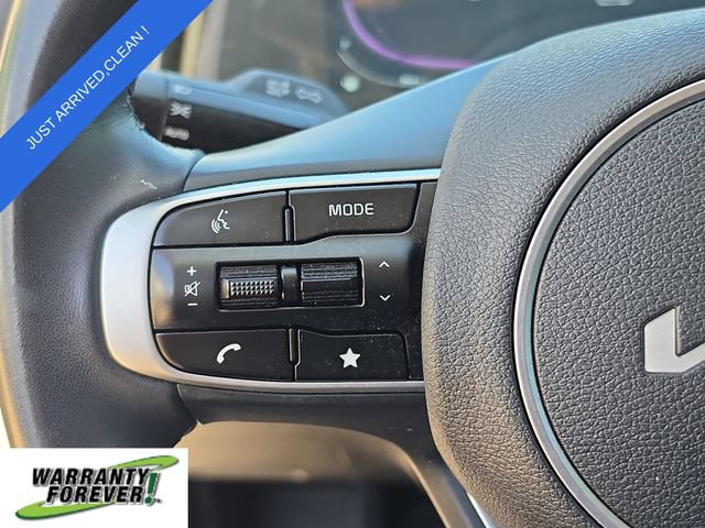 Used 2025 Kia Sportage EX FWD image 19