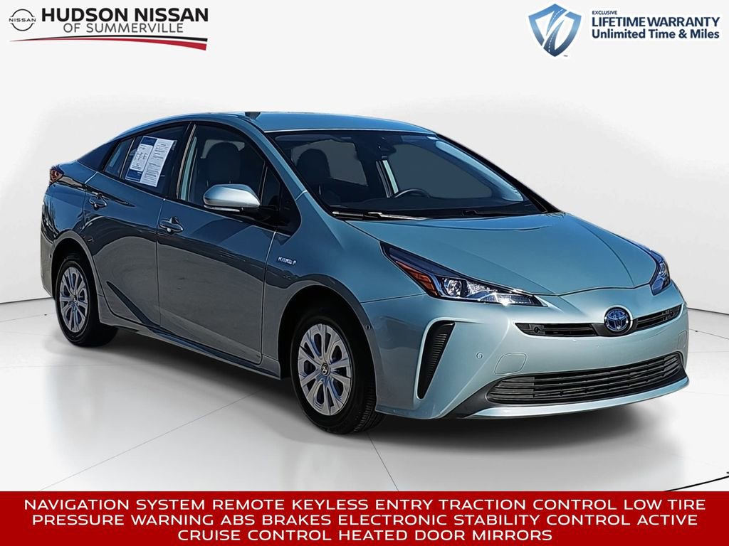 Used 2020 Toyota Prius LE image 1