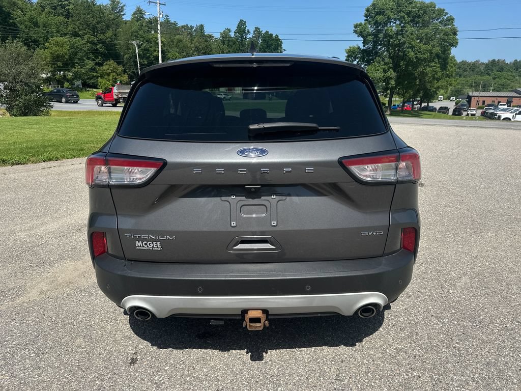 Used 2021 Ford Escape Titanium w/ Class II Trailer Tow Package AWD/4WD image 4
