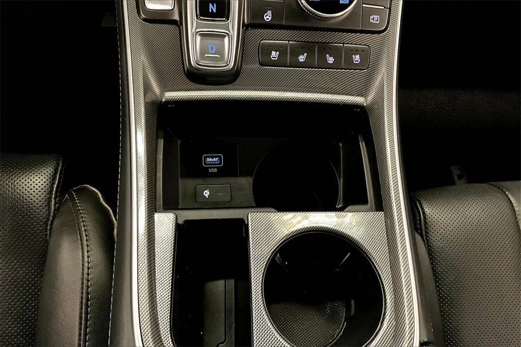 Used 2023 Hyundai Santa Fe Limited image 16