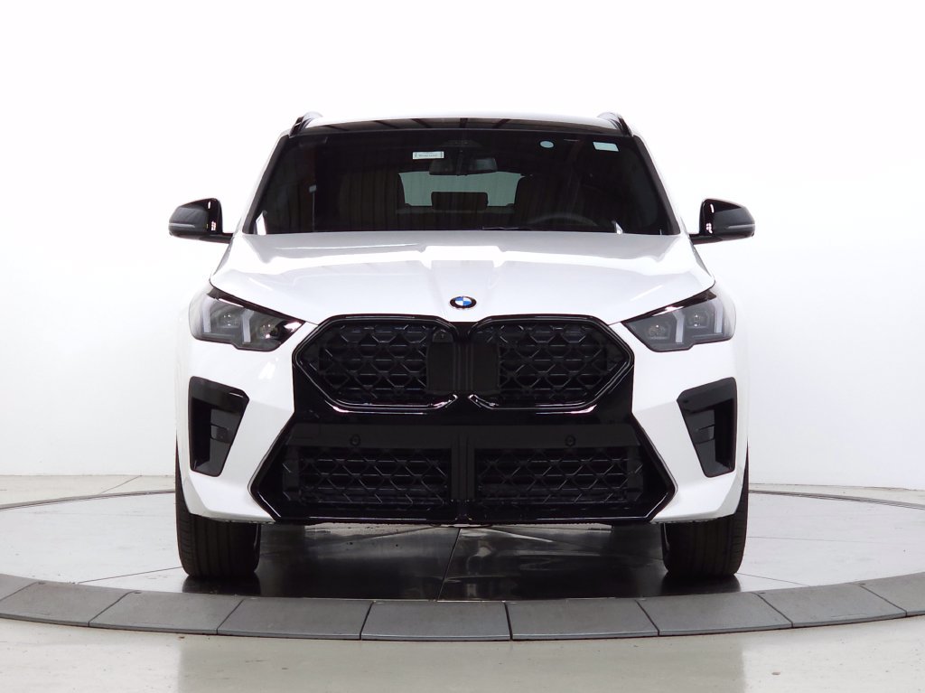 New 2026 BMW X2 xDrive28i w/ Technology Package AWD/4WD image 2
