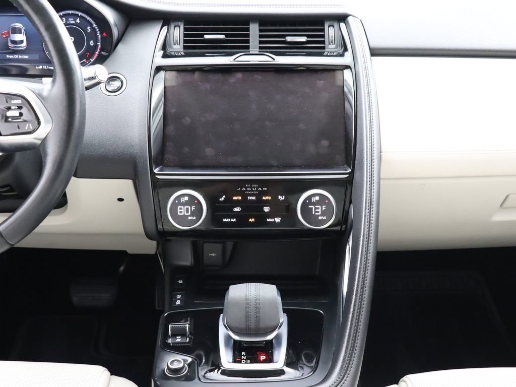 Used 2022 Jaguar E-PACE SE image 25