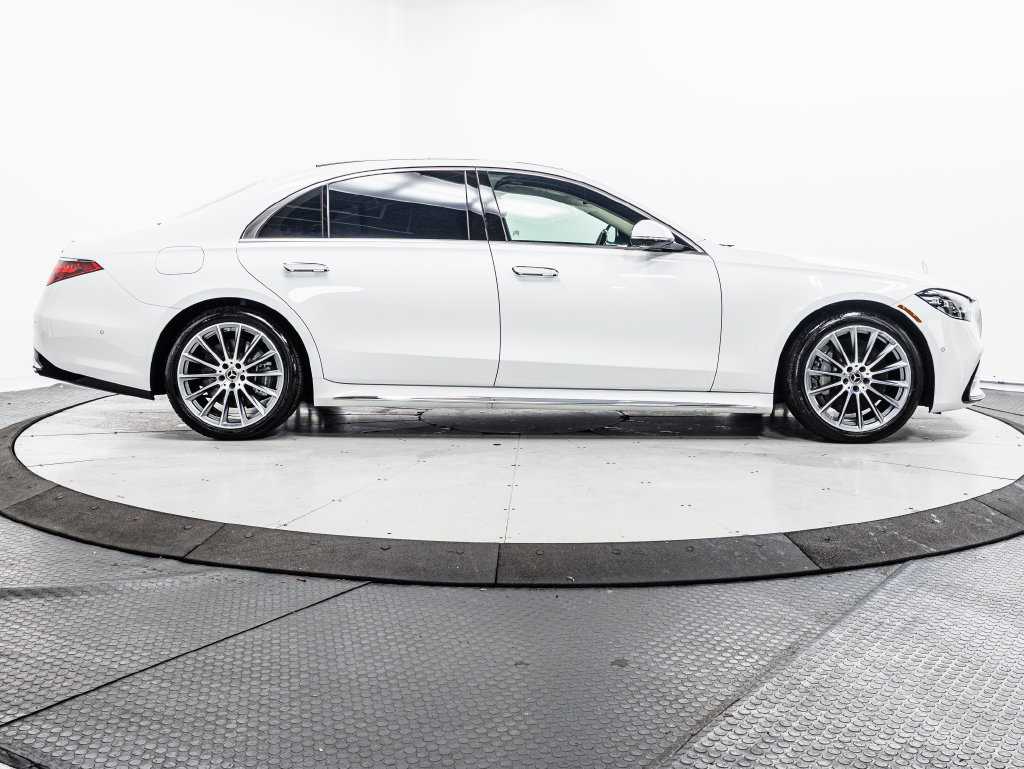 Used 2025 Mercedes-Benz S 580e 4MATIC Sedan image 34