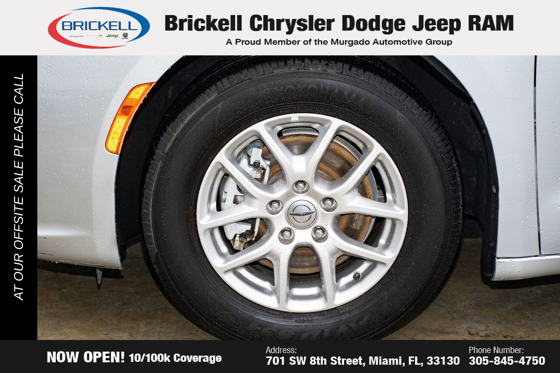 Used 2024 Chrysler Pacifica Touring-L FWD image 36