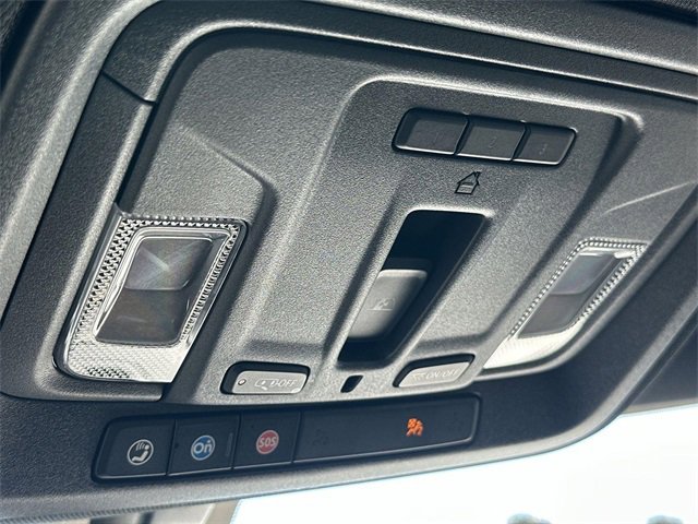 Used 2023 Chevrolet Silverado 3500 High Country image 43