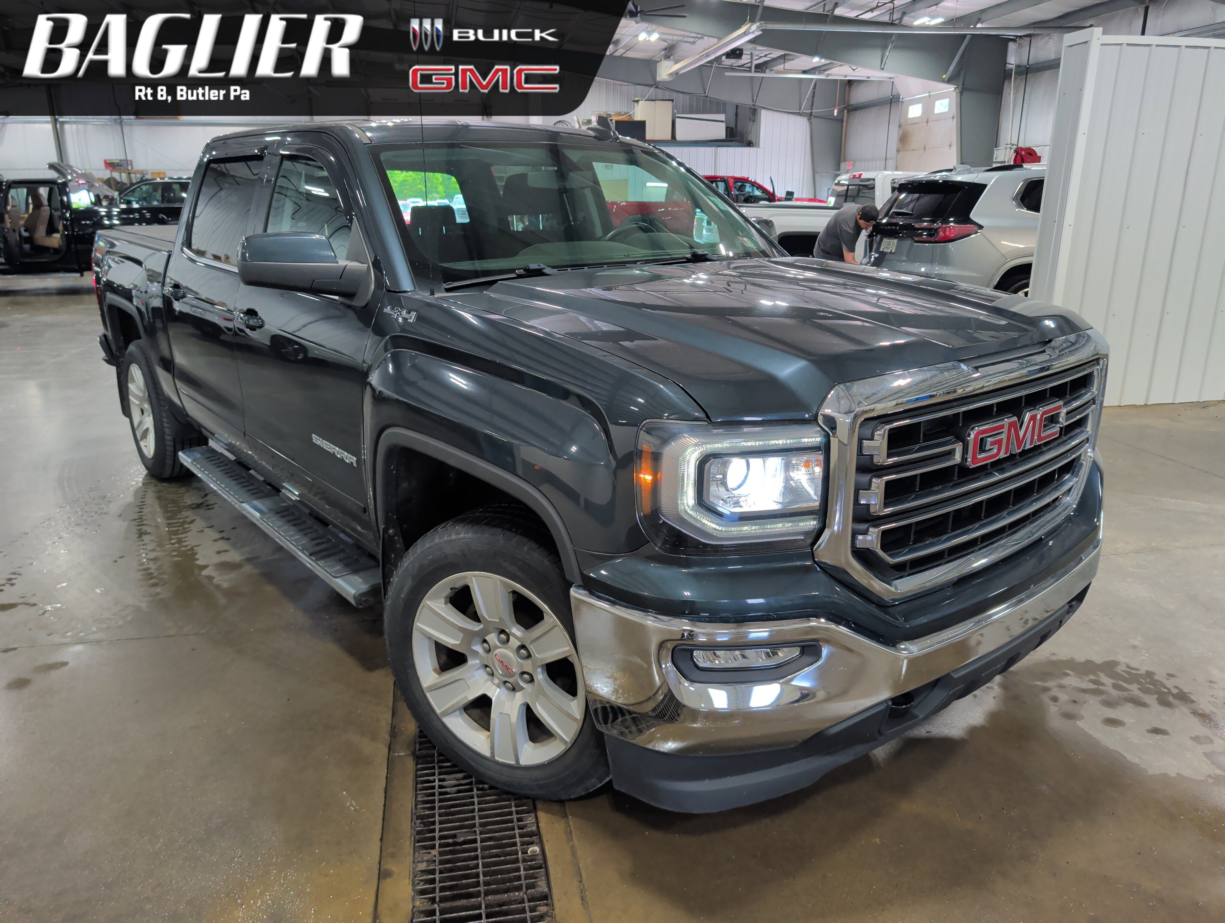 Used 2017 GMC Sierra 1500 SLE w/ SLE Value Package AWD/4WD image 1