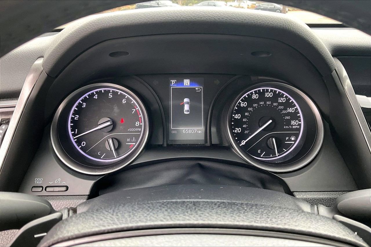 Used 2023 Toyota Camry SE image 11