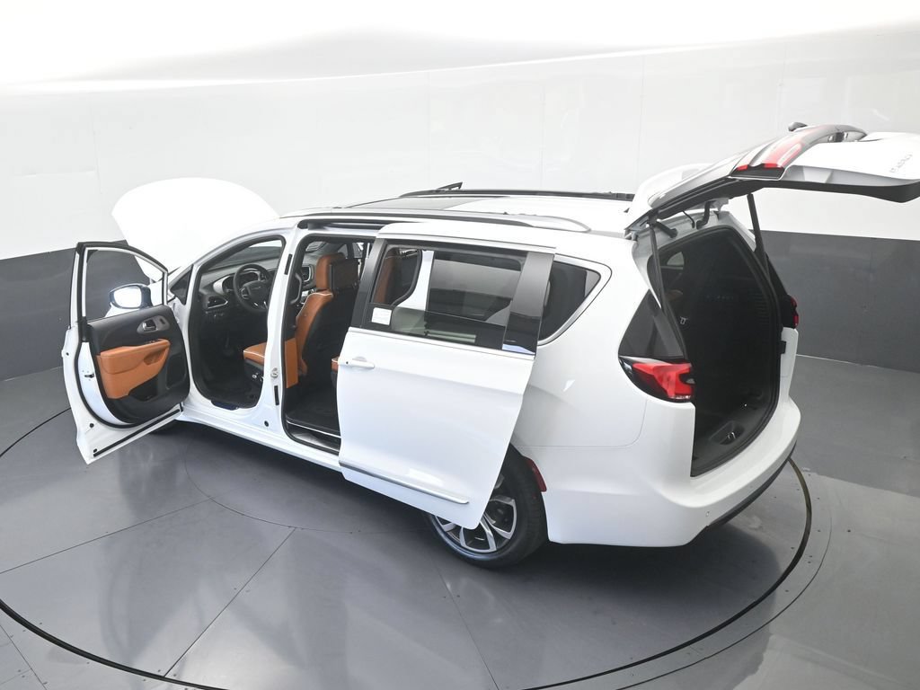 New 2026 Chrysler Pacifica Pinnacle FWD image 66