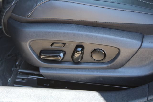 Used 2024 Lexus ES 300h w/ Accessory Package (Z1) FWD image 33