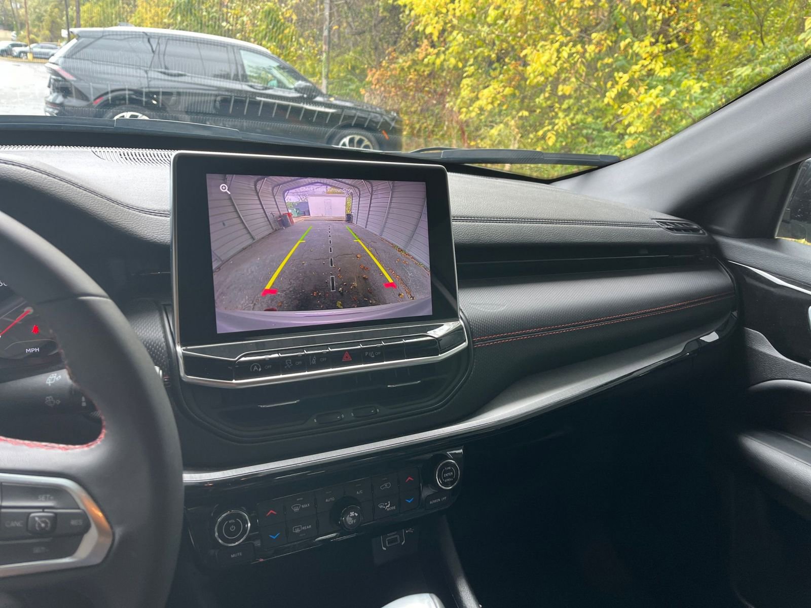 Used 2025 Jeep Compass Trailhawk image 17