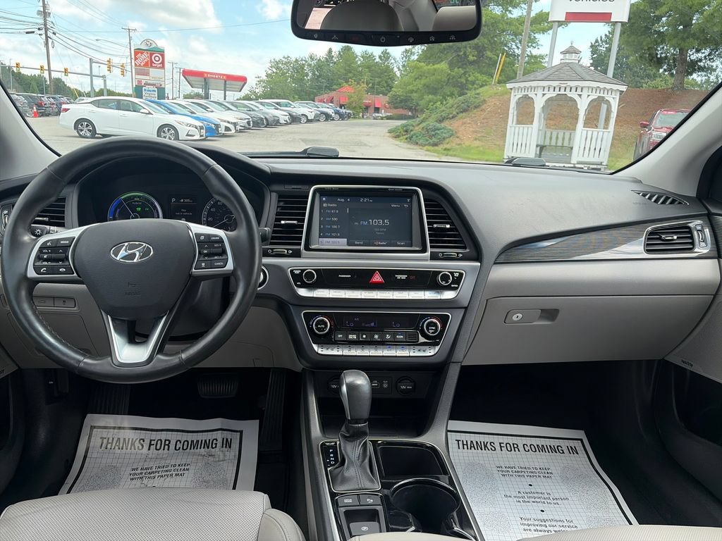 Used 2019 Hyundai Sonata Limited w/ Ultimate Package 02 FWD image 13