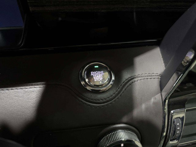 Used 2020 Lincoln Navigator L Black Label w/ Cargo Convenience Package image 31