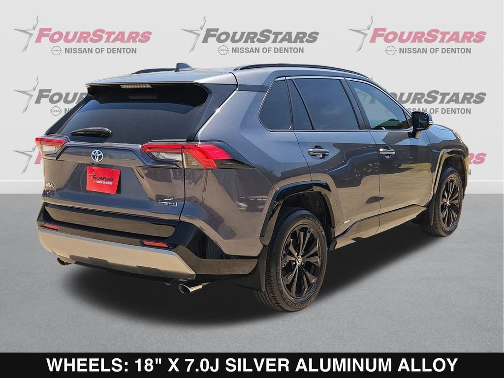 Used 2023 Toyota RAV4 SE AWD/4WD image 4
