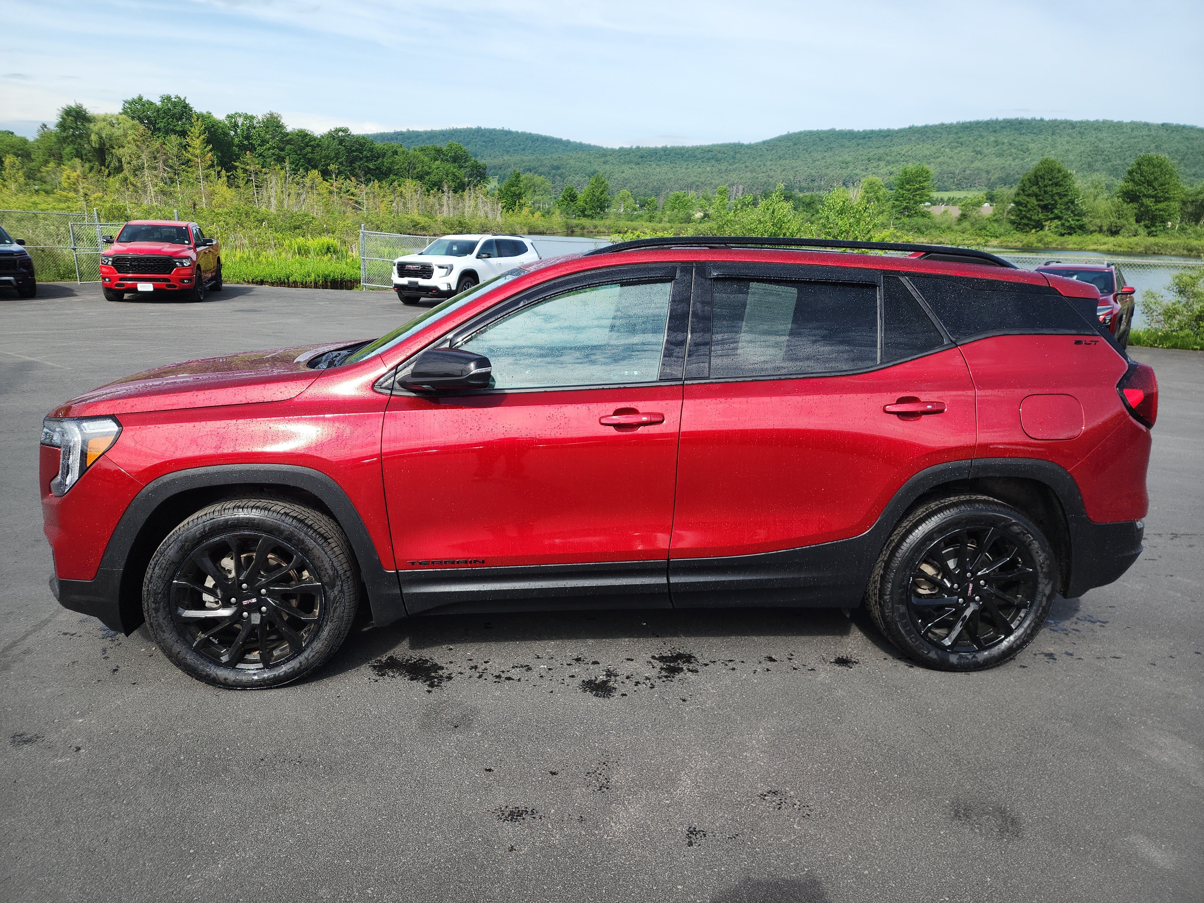 Certified 2023 GMC Terrain SLT w/ Elevation Edition AWD/4WD image 5