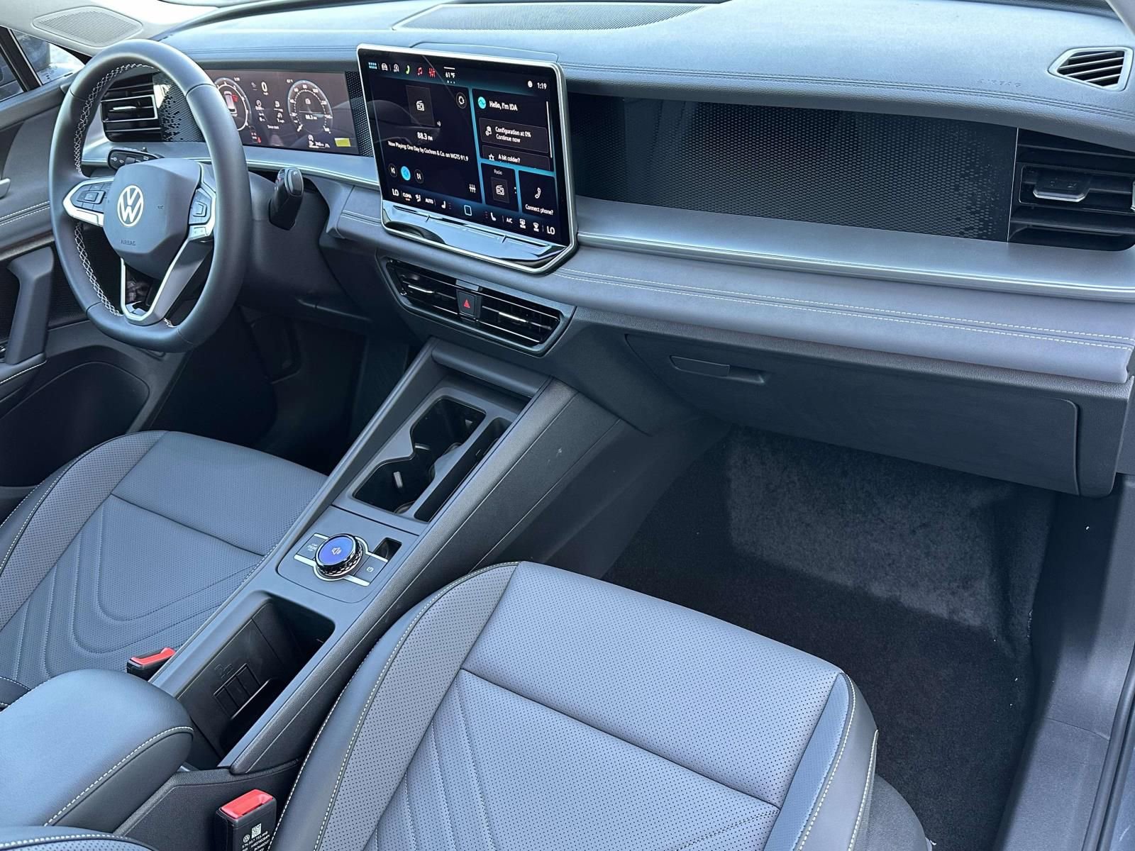 New 2026 Volkswagen Tiguan SE image 12