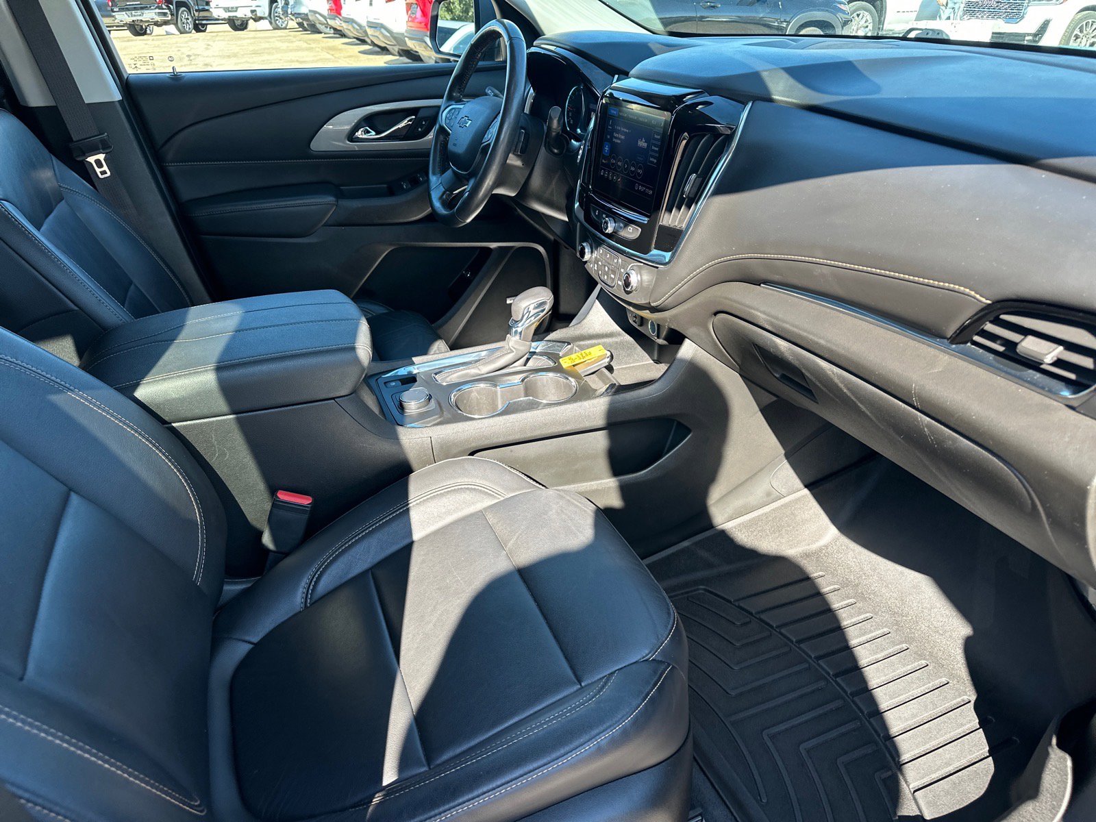 Used 2021 Chevrolet Traverse RS image 13