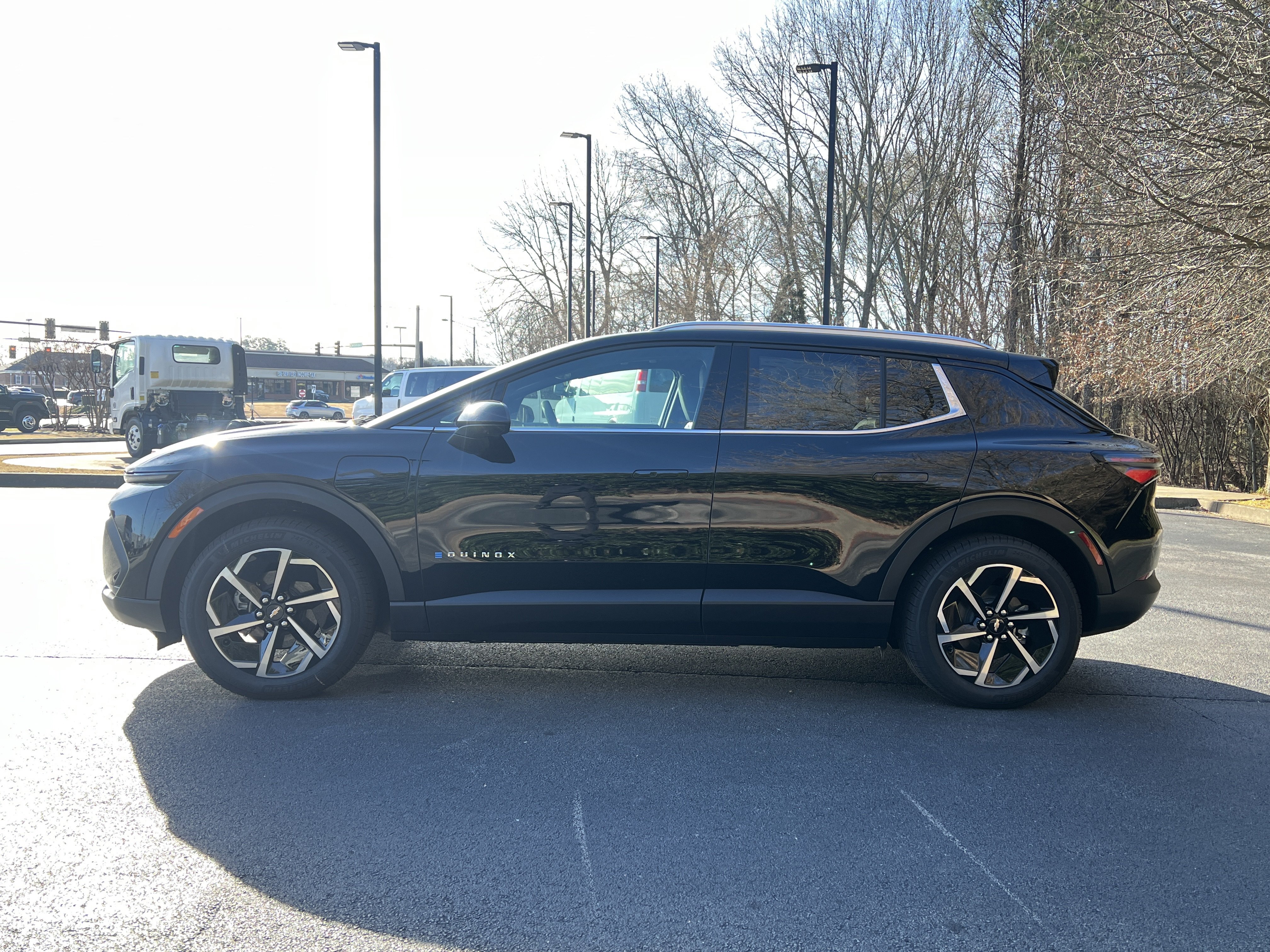 New 2026 Chevrolet Equinox EV LT AWD/4WD image 6