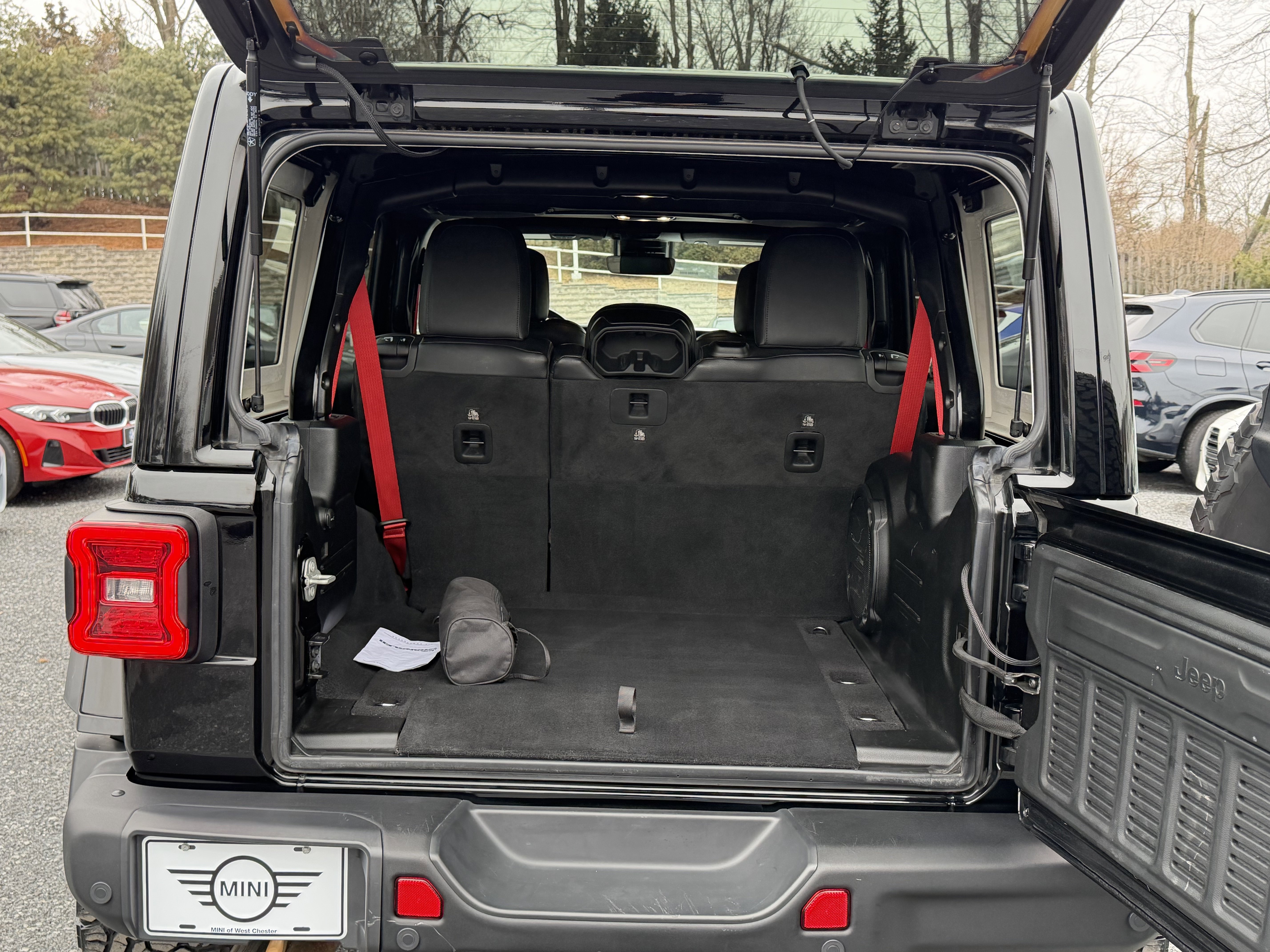 Used 2023 Jeep Wrangler Unlimited Rubicon 392 image 8