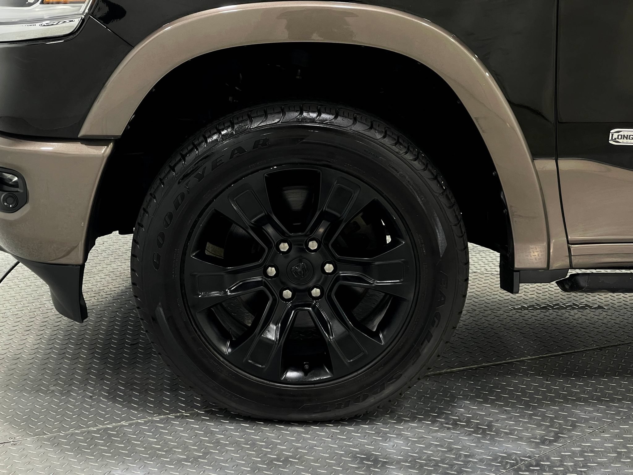 Used 2020 RAM 1500 Limited AWD/4WD image 34