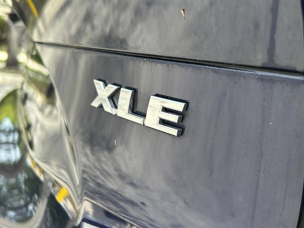Used 2023 Toyota Venza XLE AWD/4WD image 35