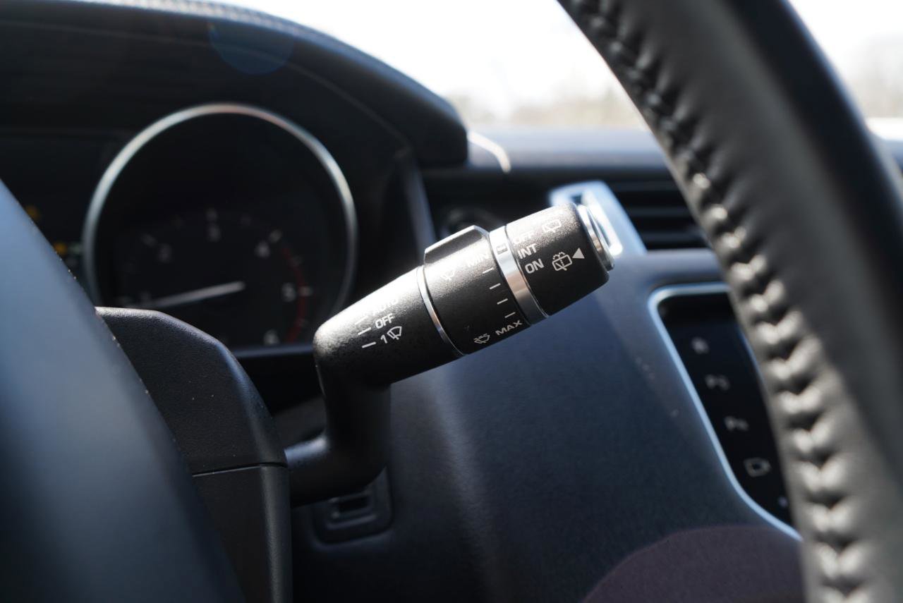 Used 2016 Land Rover Range Rover Sport HSE image 29