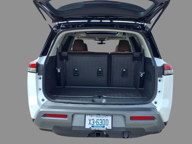 New 2026 Nissan Pathfinder Platinum image 8