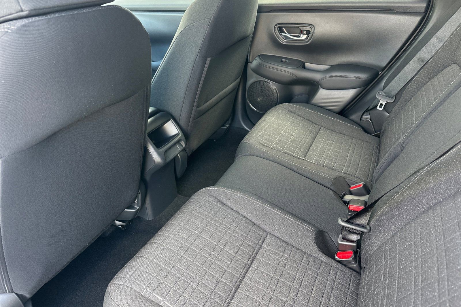 New 2027 Honda HR-V LX image 12