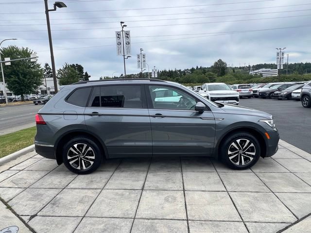 Used 2022 Volkswagen Tiguan S w/ Driver Assistance Package AWD/4WD image 8