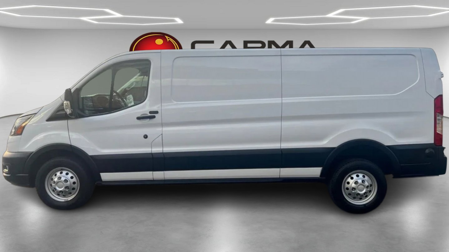 Used 2024 Ford Transit 250 Low Roof AWD image 2
