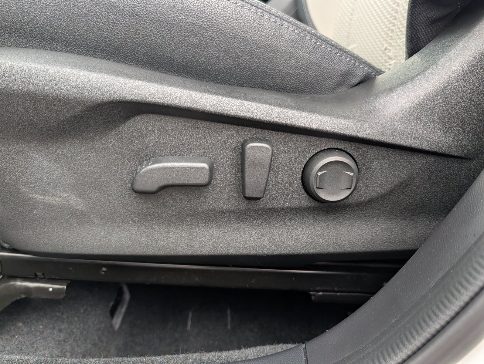 Used 2024 Subaru Forester Premium AWD/4WD image 19