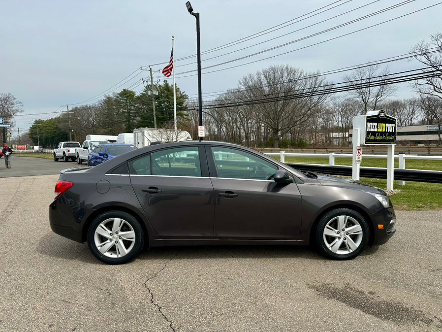 Used 2015 Chevrolet Cruze Diesel w/ Sun And Sound Package image 4