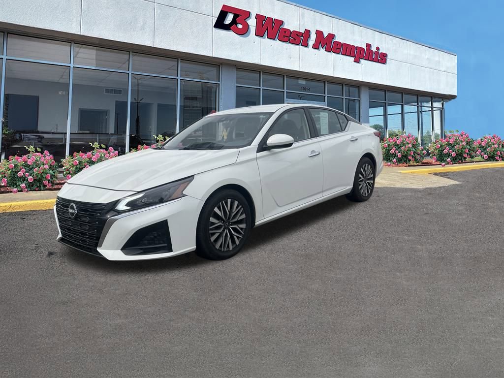 Used 2023 Nissan Altima 2.5 SV