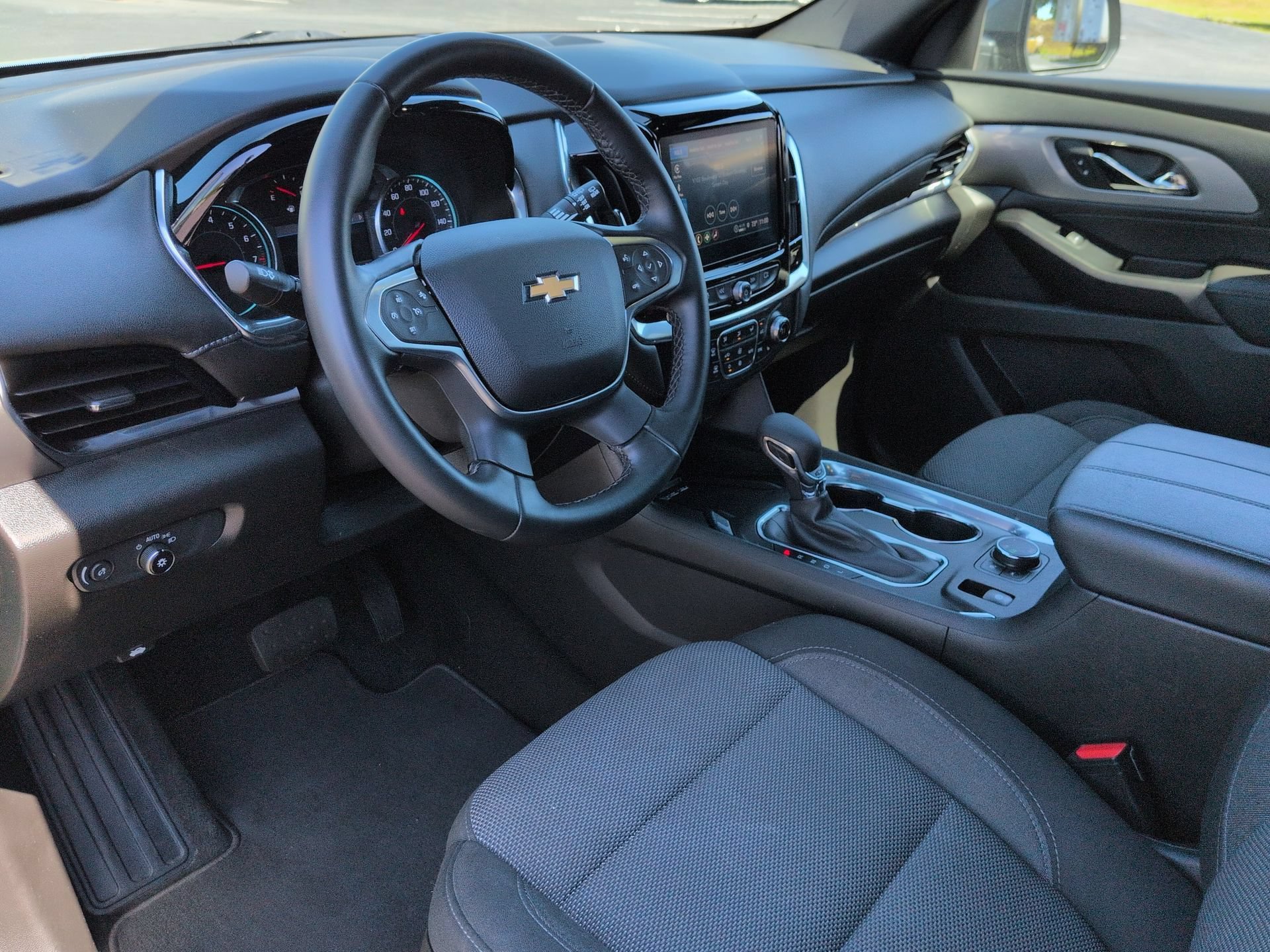Certified 2023 Chevrolet Traverse LT AWD/4WD image 10