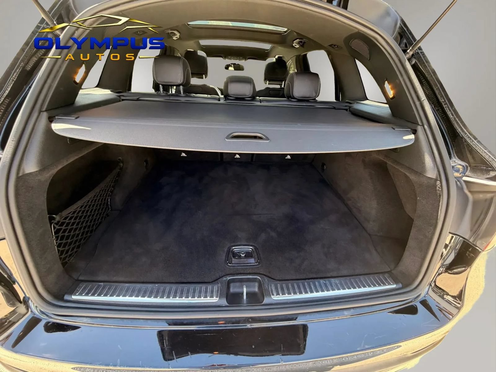 Used 2019 Mercedes-Benz GLC 300 4MATIC w/ Premium Package image 24
