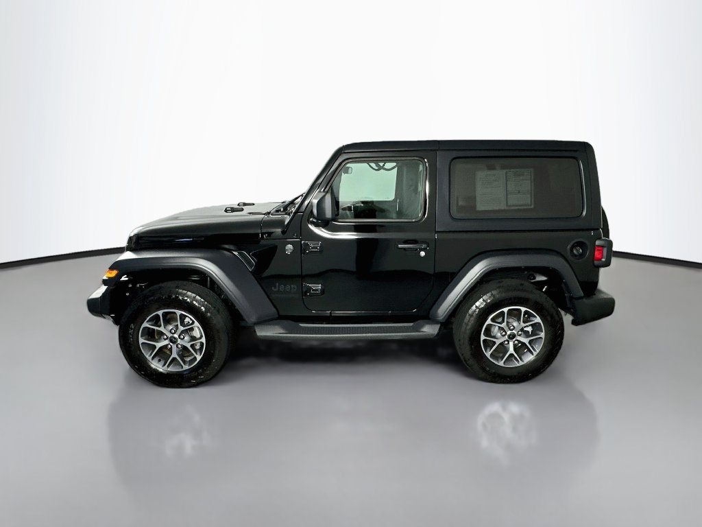 Used 2024 Jeep Wrangler Sport AWD/4WD image 4