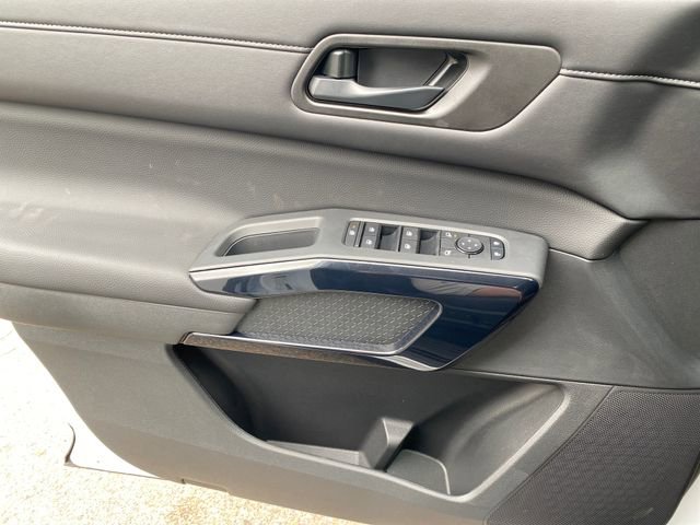 New 2026 Nissan Pathfinder SV AWD/4WD image 14