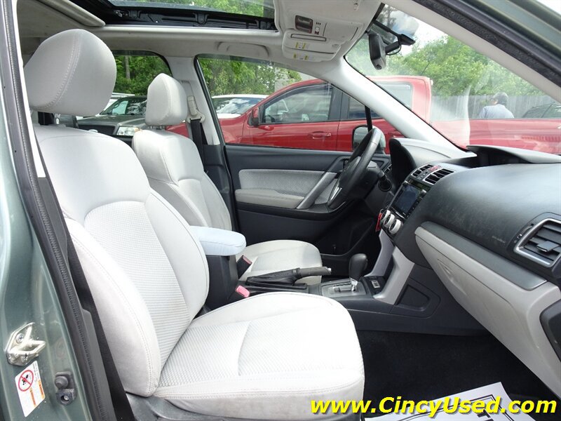Used 2017 Subaru Forester 2.5i Premium w/ Popular Package #2A AWD/4WD image 18