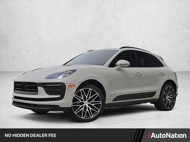 Used 2023 Porsche Macan AWD/4WD image 1