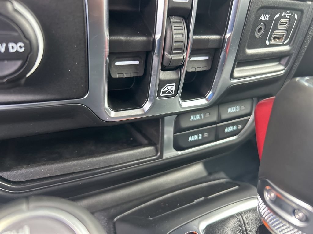 Certified 2025 Jeep Wrangler Unlimited Sahara AWD/4WD image 41
