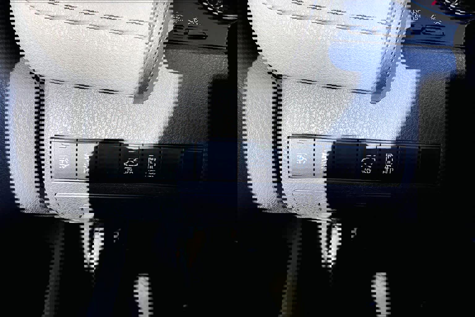 Certified 2022 Toyota Camry SE image 35