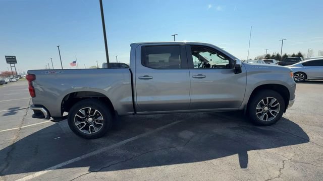 Used 2023 Chevrolet Silverado 1500 LT AWD/4WD image 9