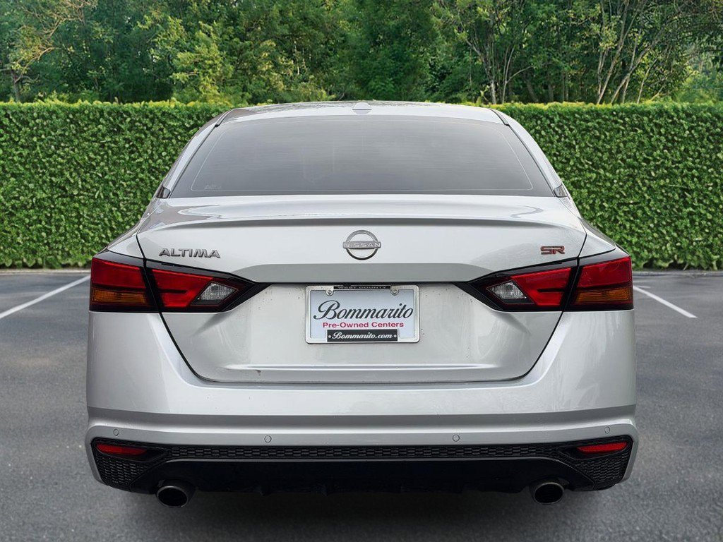 Used 2024 Nissan Altima 2.5 SR w/ SR Premium Package image 5