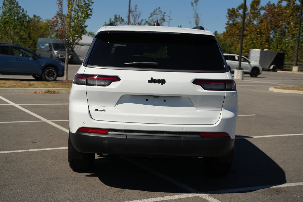 New 2027 Jeep Grand Cherokee L Limited w/ Limited Altitude Package AWD/4WD image 7