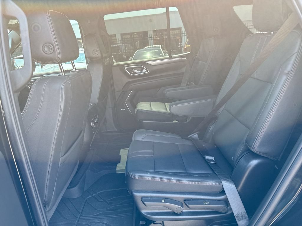 Used 2024 Chevrolet Tahoe RST w/ Luxury Package AWD/4WD image 25