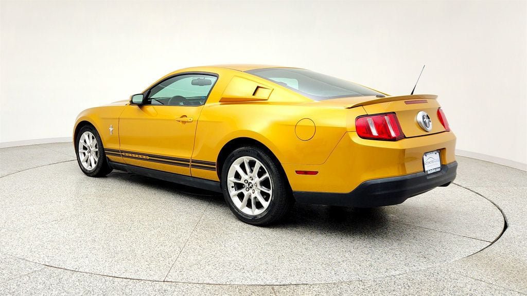 Used 2010 Ford Mustang Coupe RWD image 7