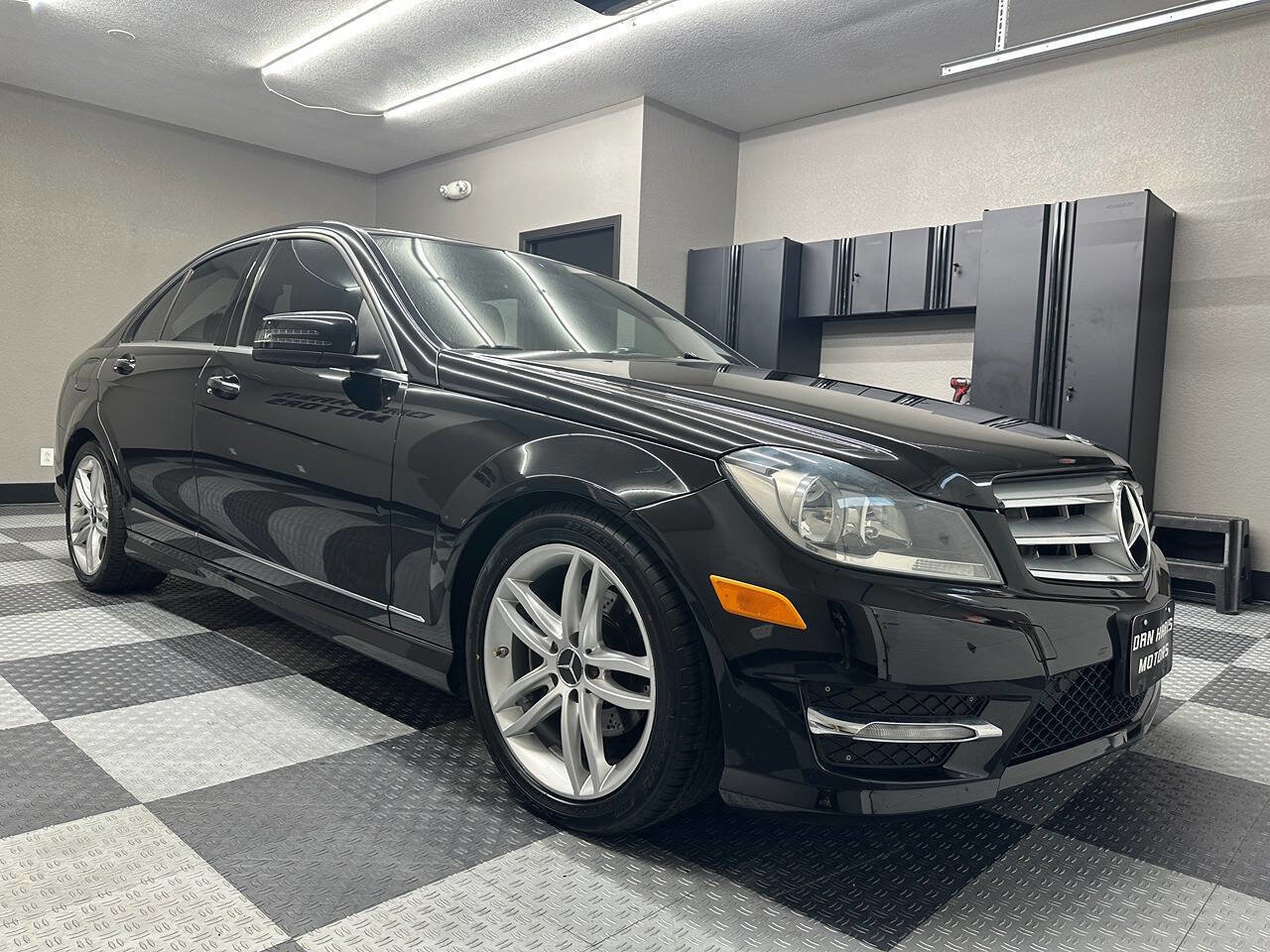 Used 2012 Mercedes-Benz C 300 4MATIC Sedan image 6