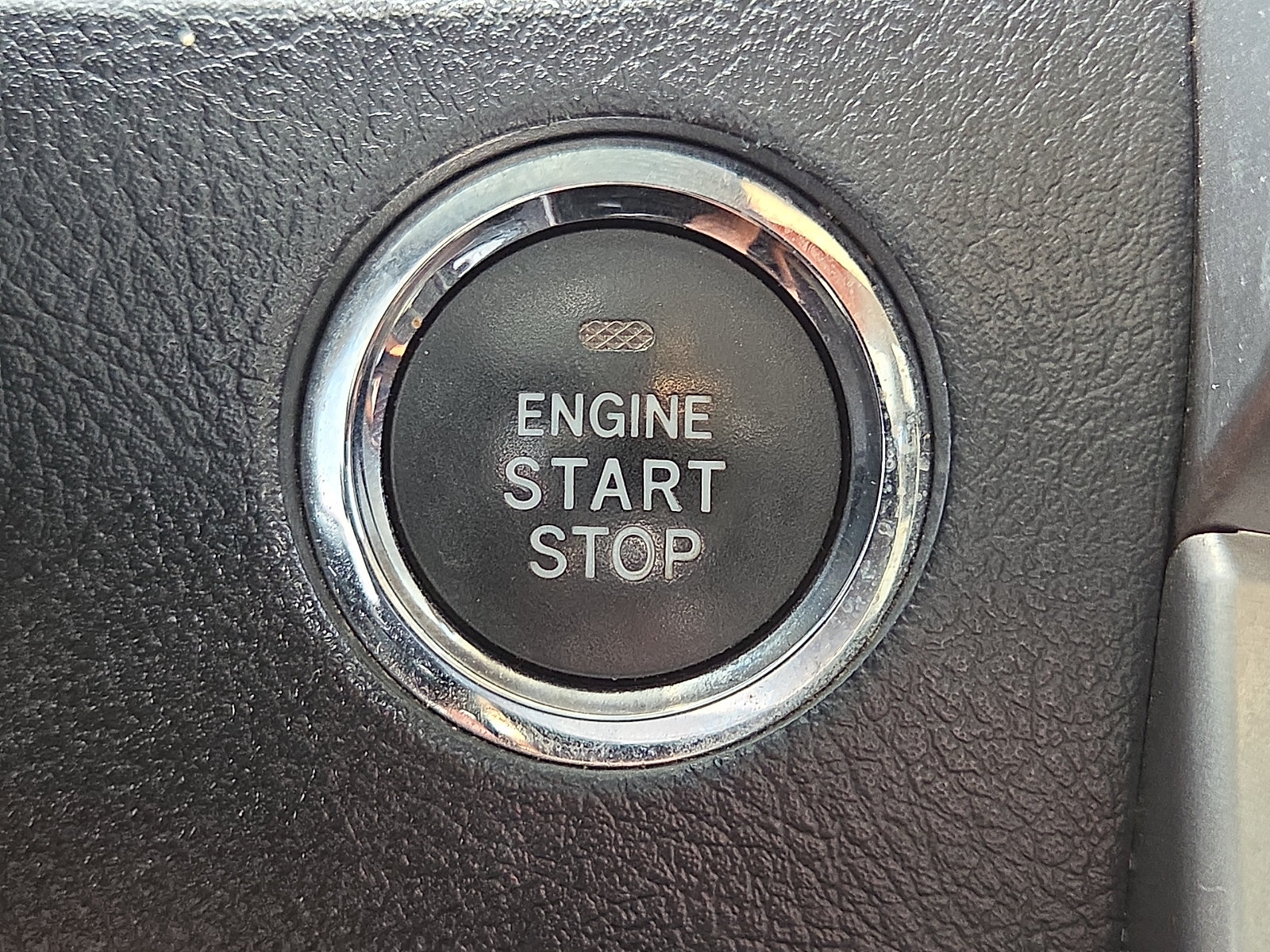 Used 2019 Toyota 4Runner Limited AWD/4WD image 20