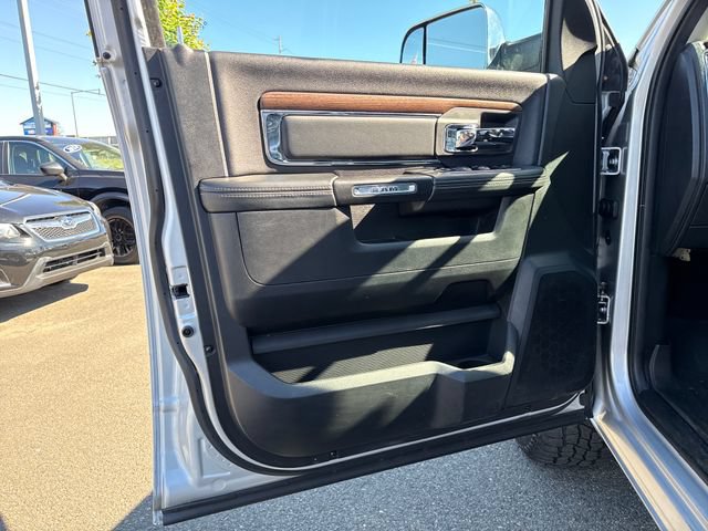 Used 2014 RAM 1500 Laramie w/ Convenience Group AWD/4WD image 16