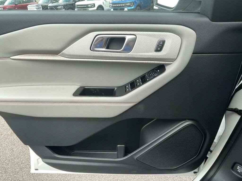New 2026 Ford Explorer Active w/ Active Comfort Package AWD/4WD image 30